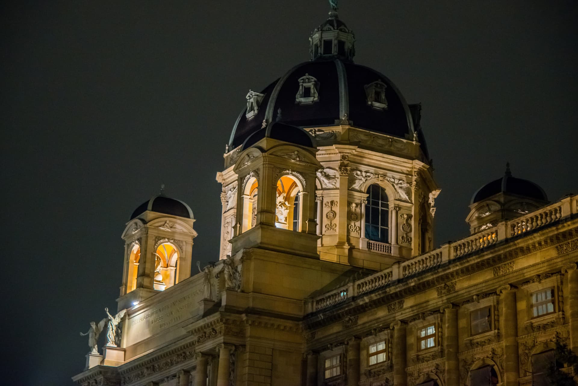 Big Bus Vienna Hop-on Hop-off Bus Tour - تصویر 7