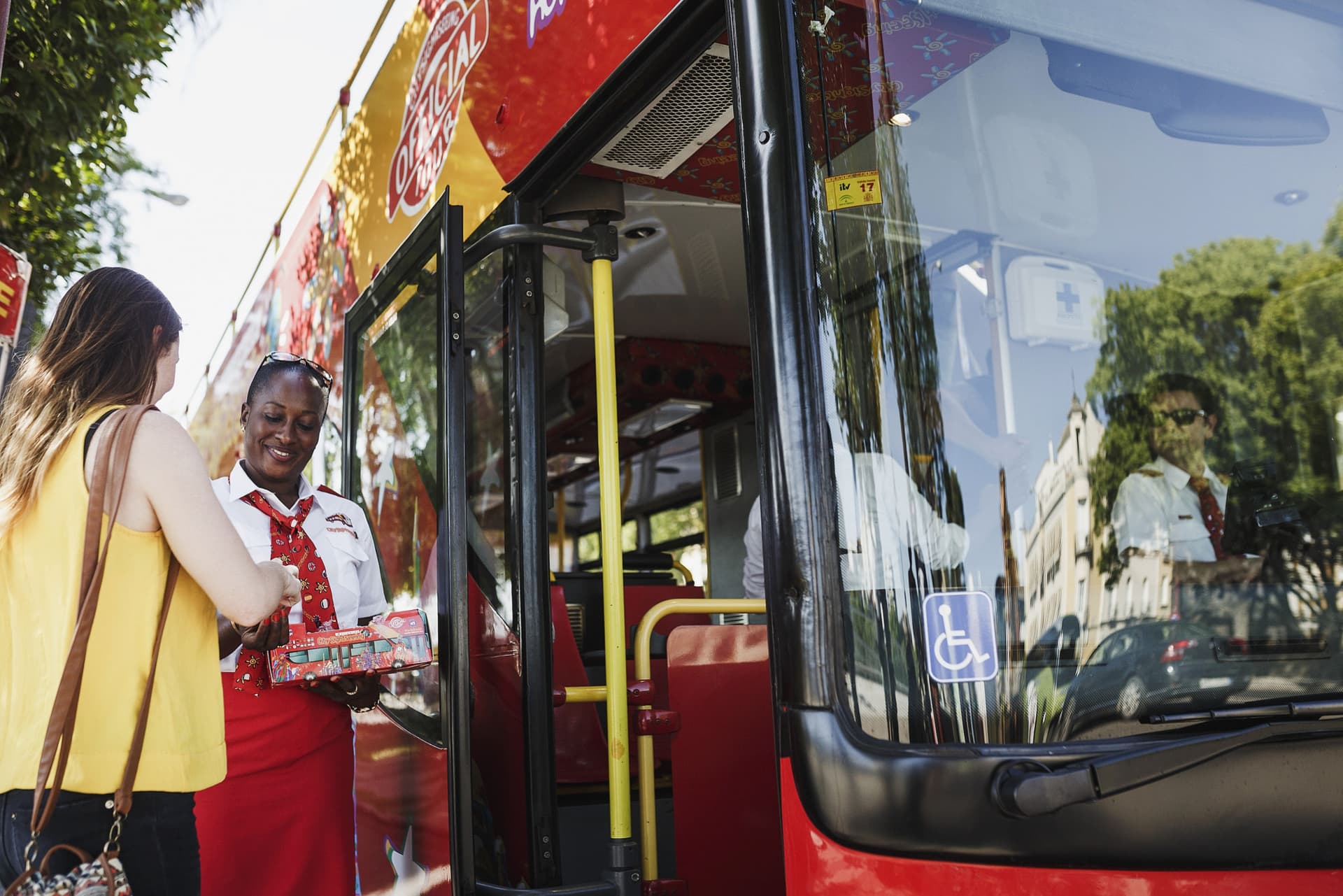 City Sightseeing Benalmadena Hop-on Hop-off Bus Tour - تصویر 4