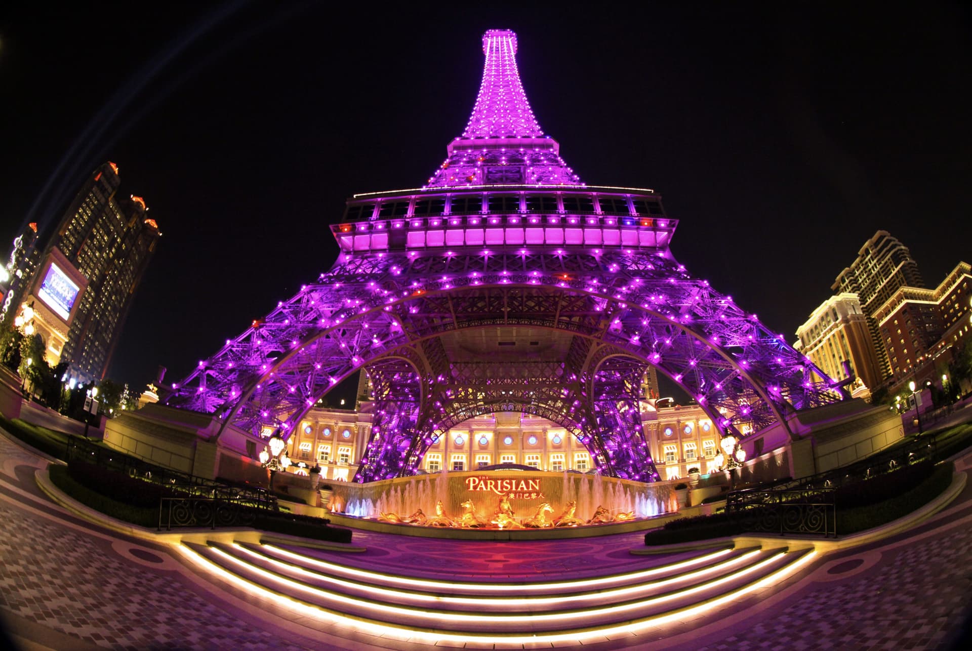The Parisian Macao Eiffel Tower Observation Deck - تصویر 3