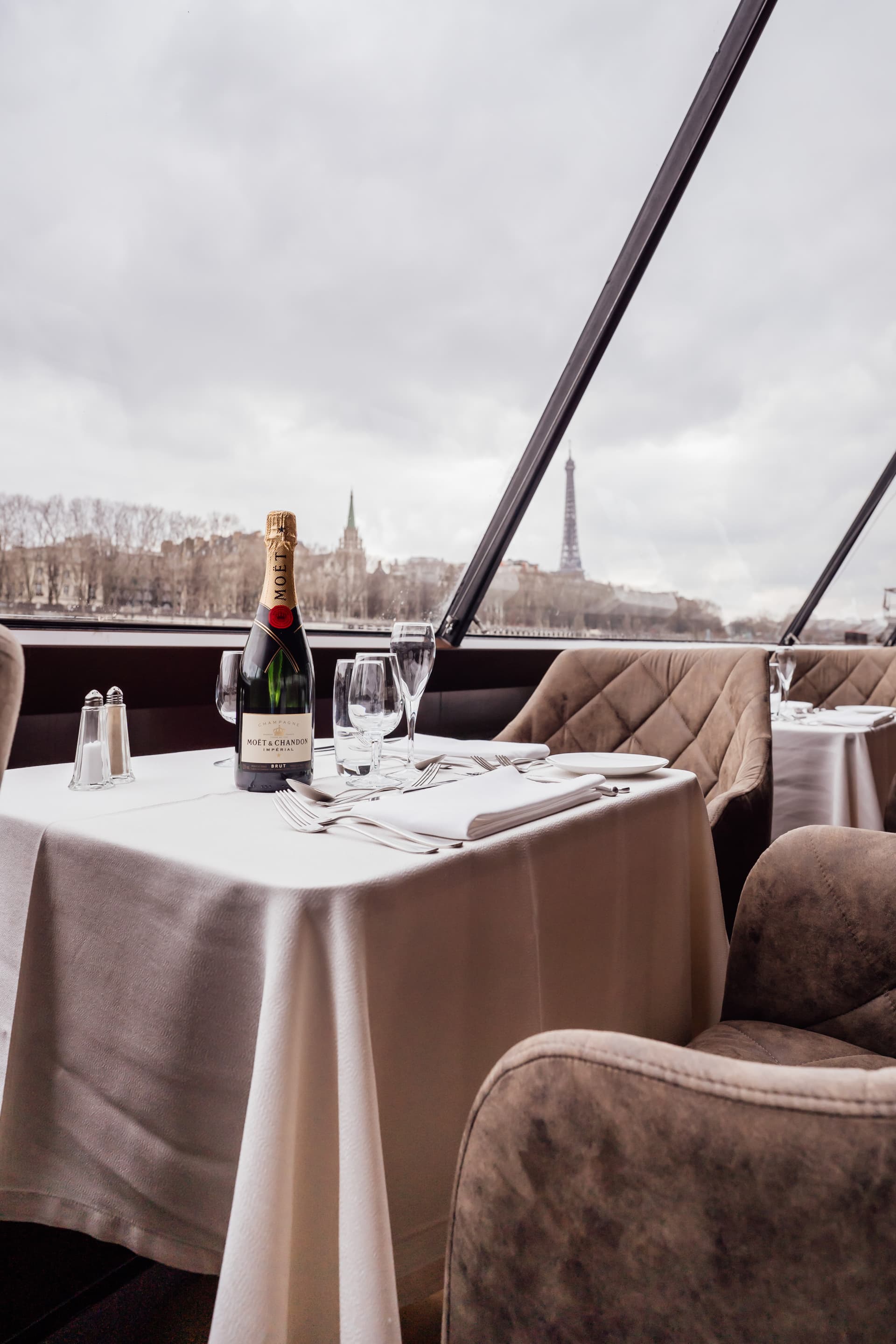 Seine River Sightseeing Cruise by Bateaux Mouches - تصویر 15