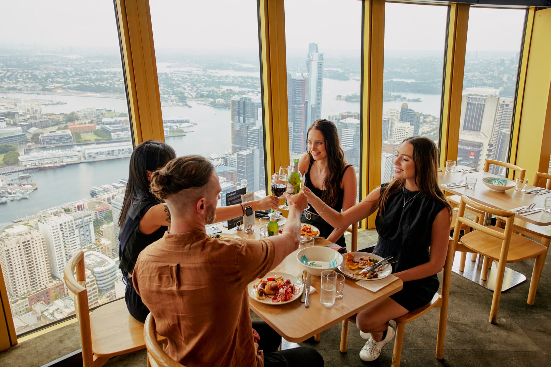 SkyFeast at Sydney Tower - تصویر اصلی