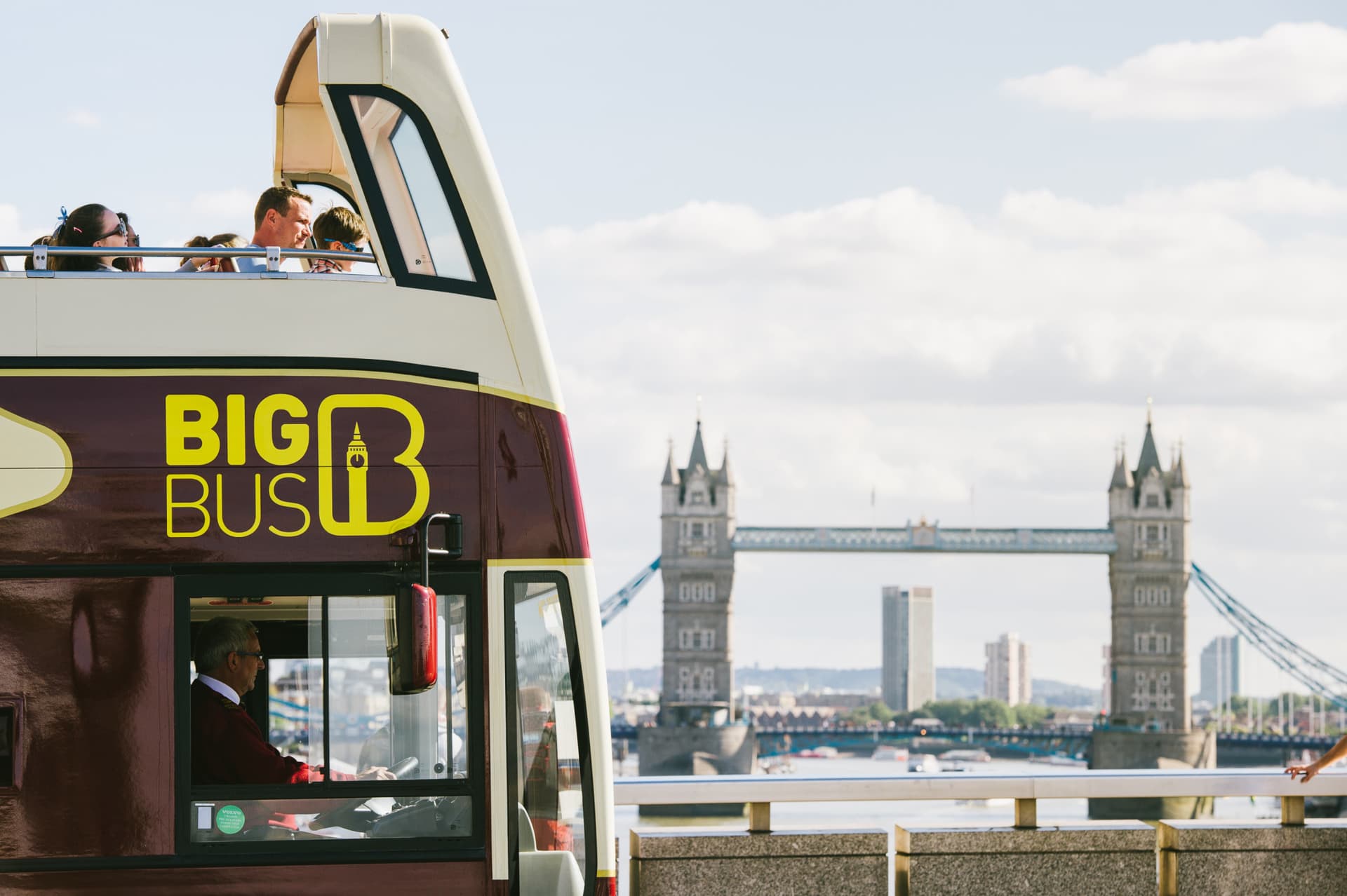 Big Bus London Hop-on Hop-off Bus Tour - تصویر 4