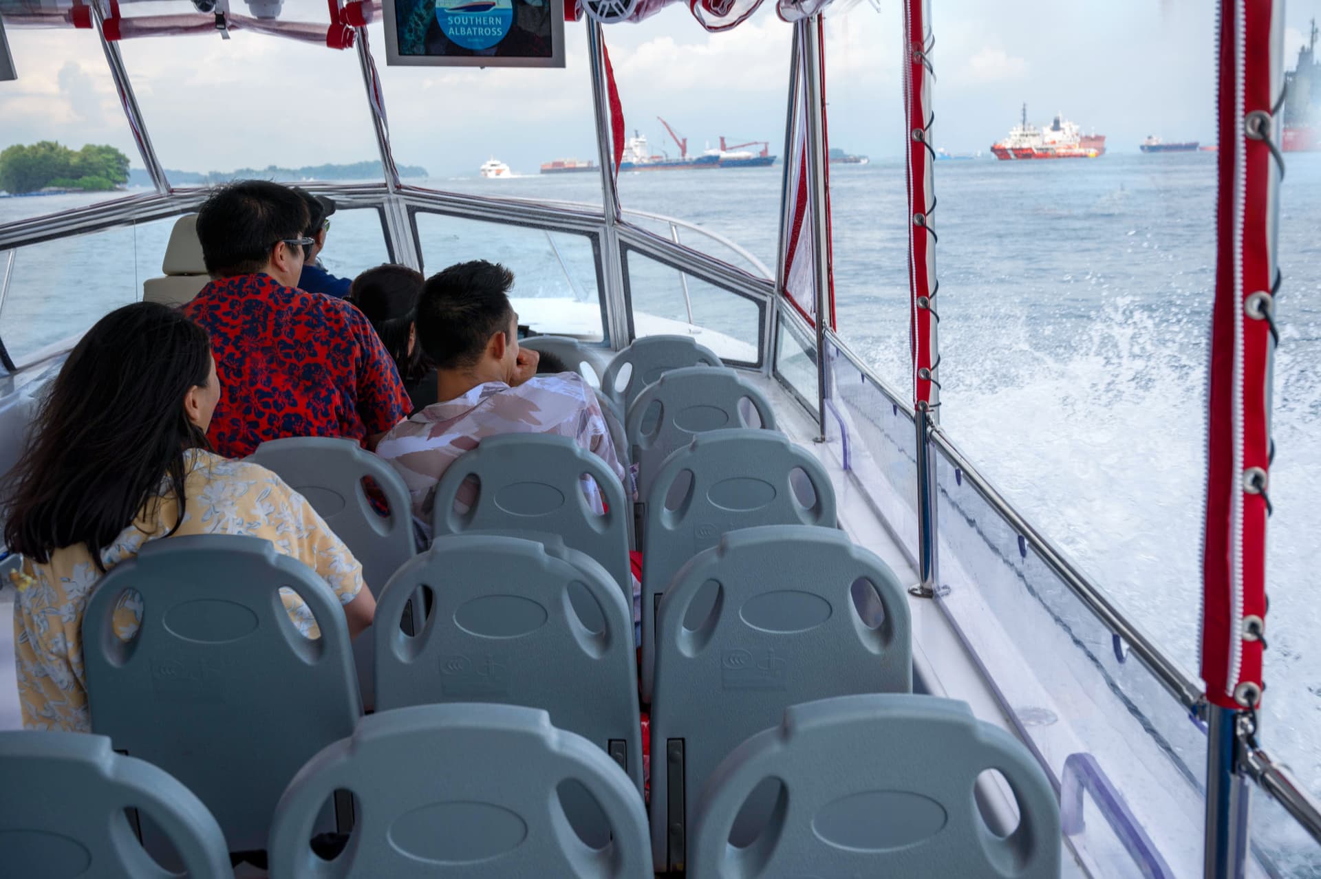 Albatross Hop-On Hop-Off Speedboat Pass - تصویر 9