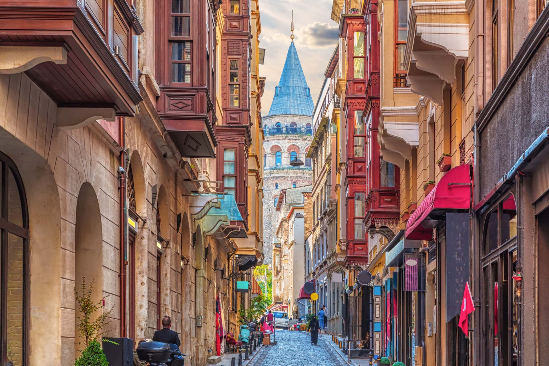 COMBO: Galata Tower + Dolmabahce Palace Ticket - تصویر اصلی