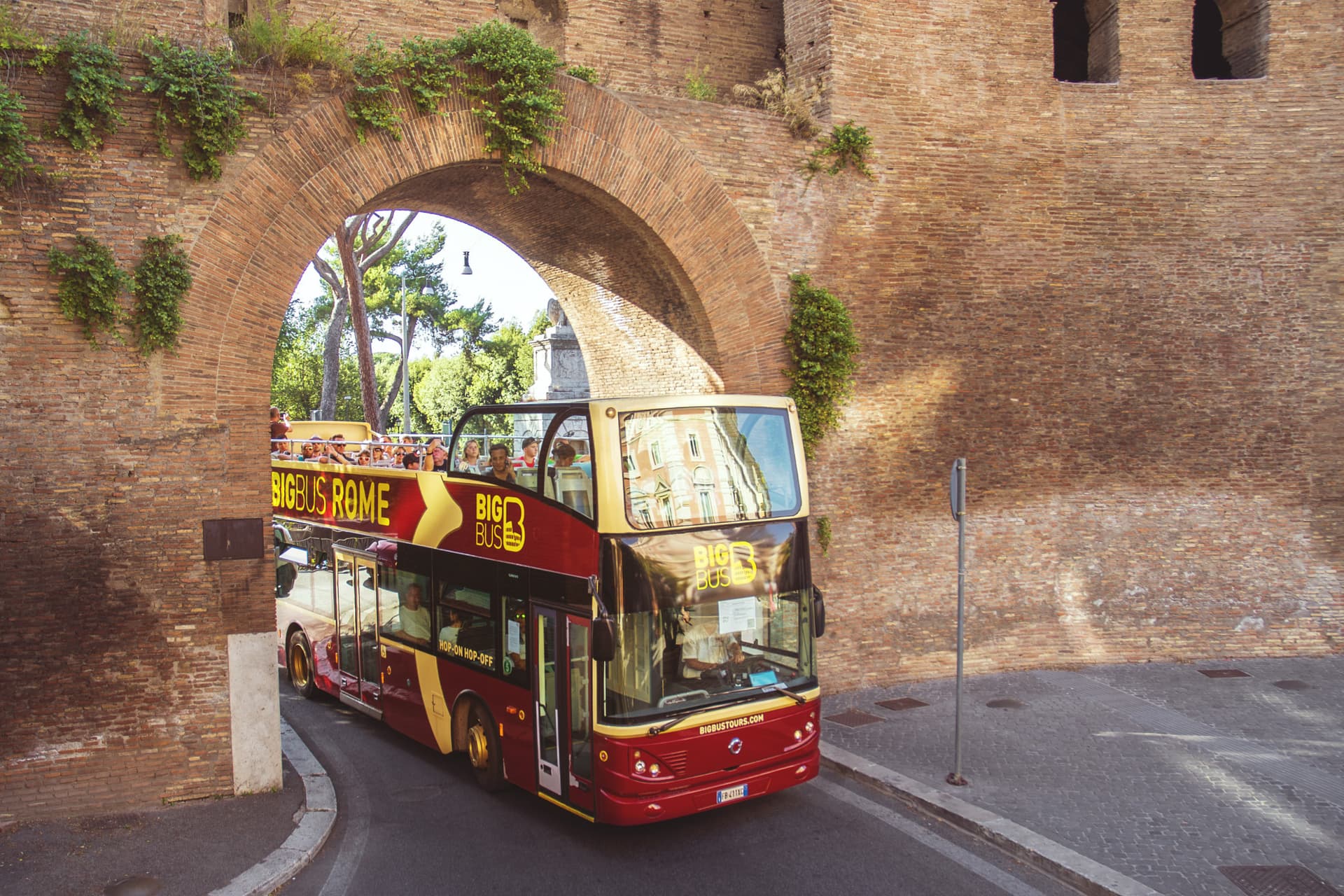 Big Bus Rome Hop-on Hop-off Bus Tour - تصویر 4