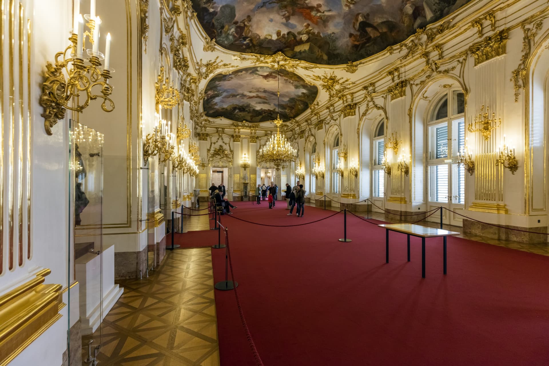 Schonbrunn Palace and Gardens - تصویر 6
