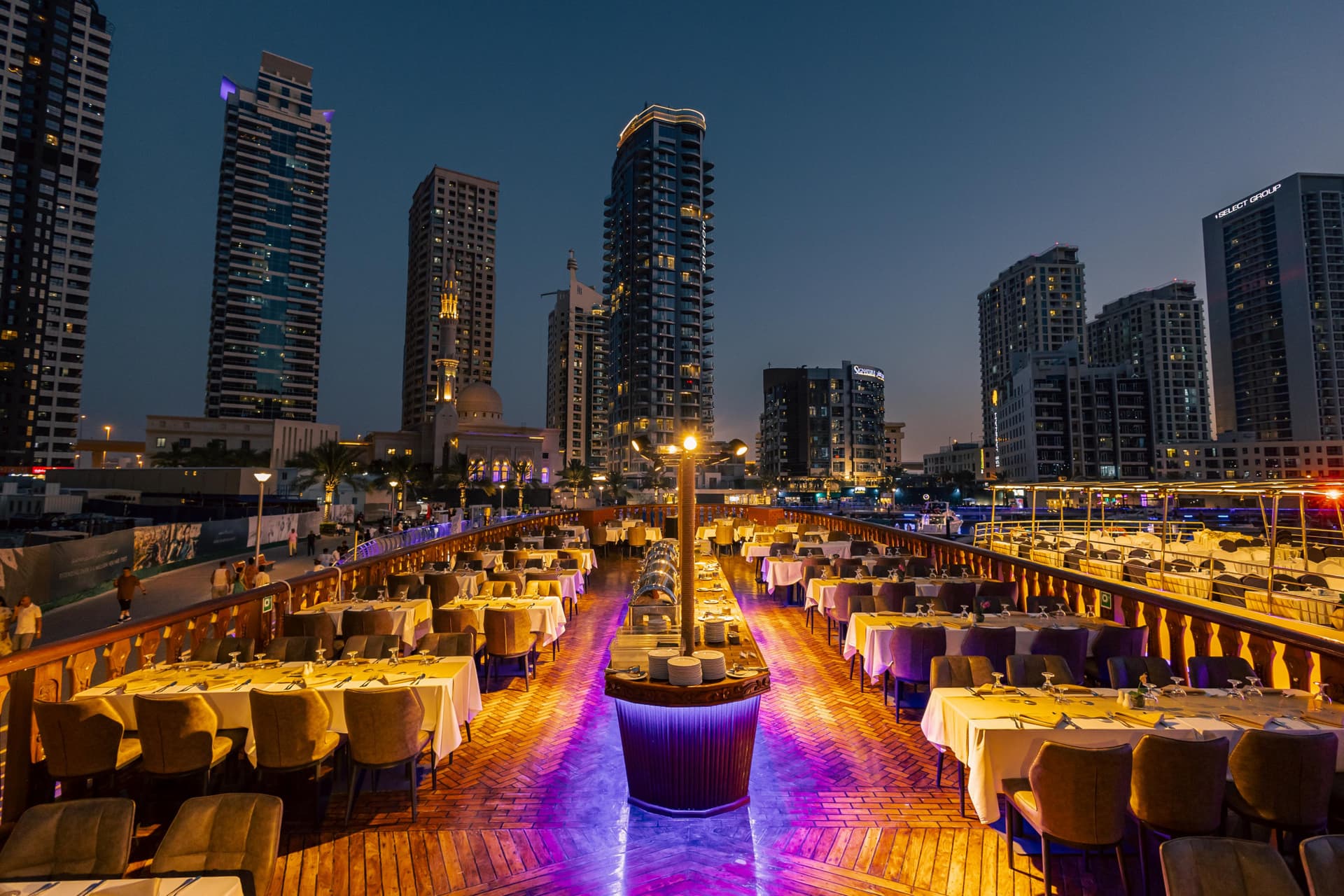 Alexandra Dhow Dinner Cruise in Dubai Marina - تصویر 2
