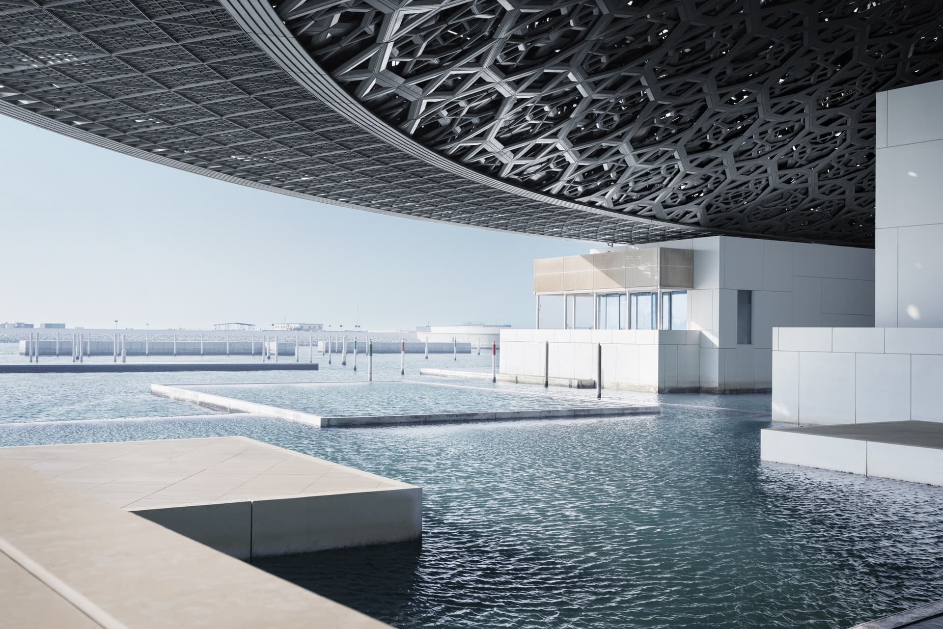 Sheikh Zayed Grand Mosque and Louvre Abu Dhabi Tour from Dubai - تصویر 2