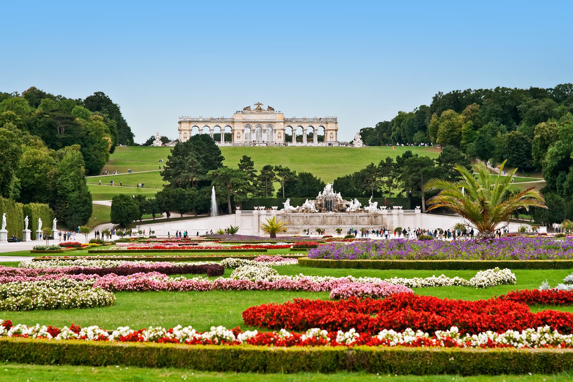 Schonbrunn Palace and Gardens - تصویر 4