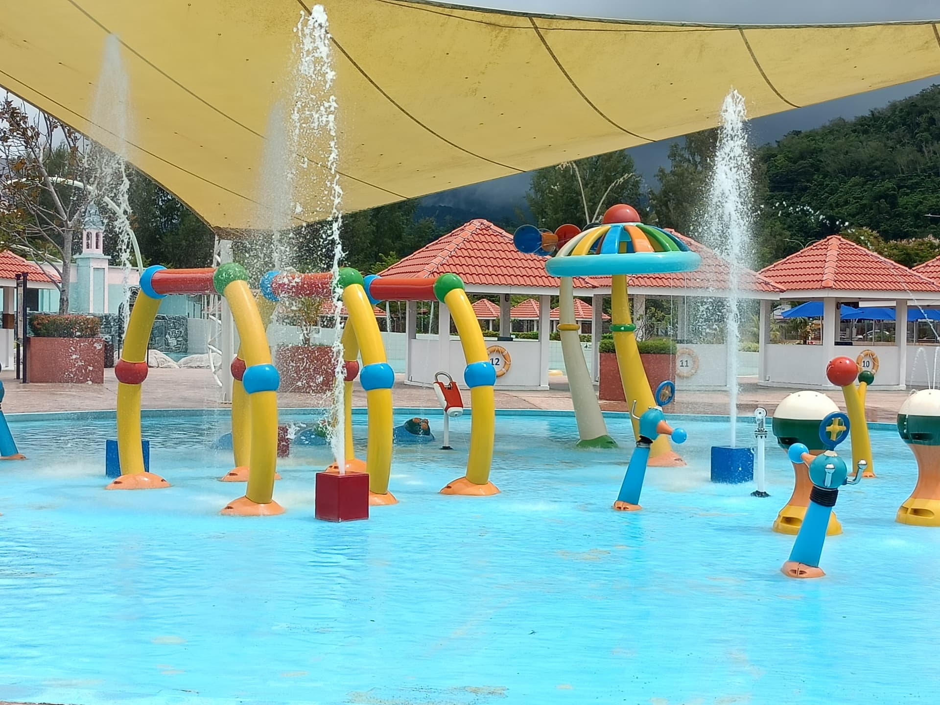 Splash Out Langkawi Waterpark - تصویر 5