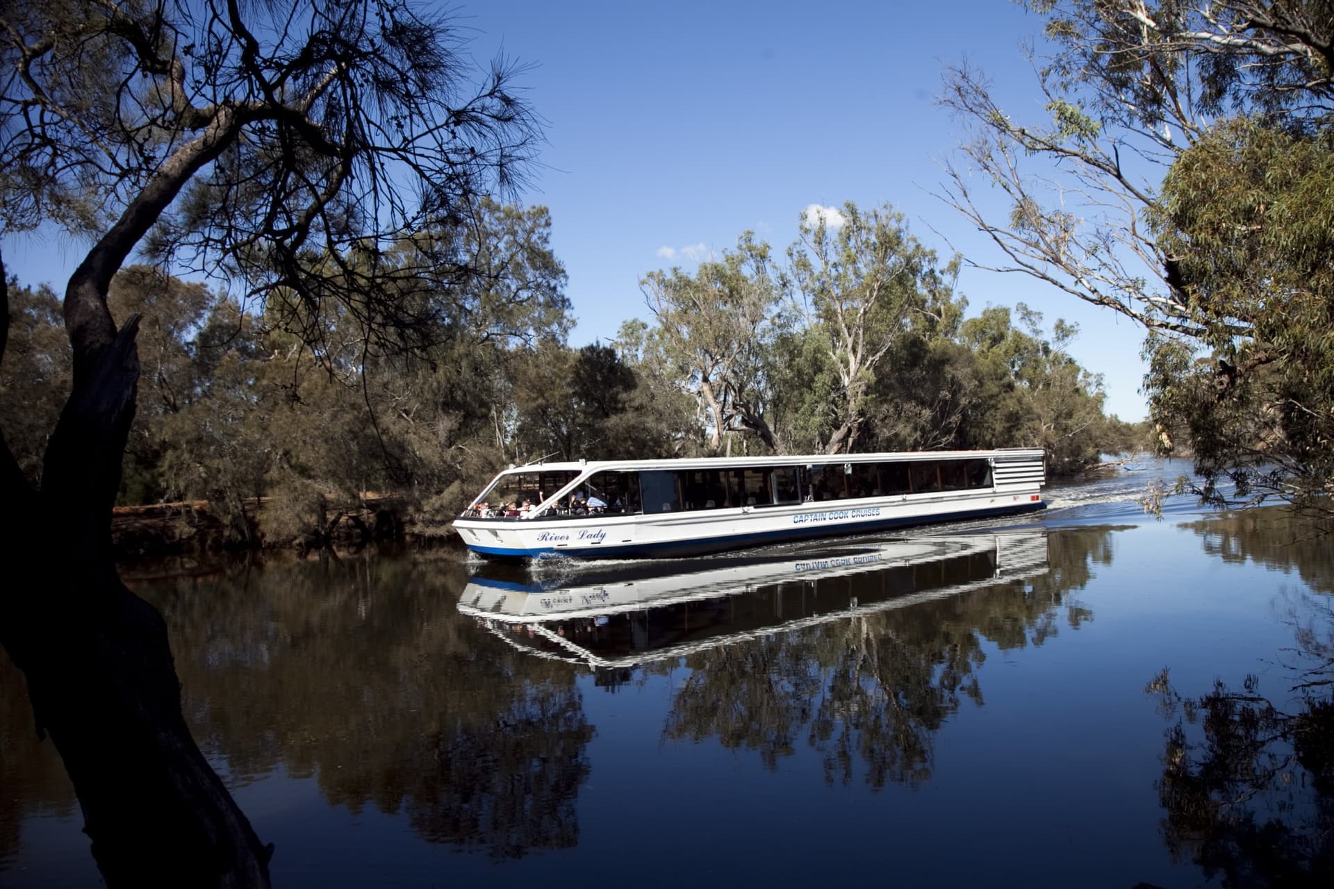 Captain Cook Cruises - Between Perth and Fremantle Scenic Cruise - تصویر 3