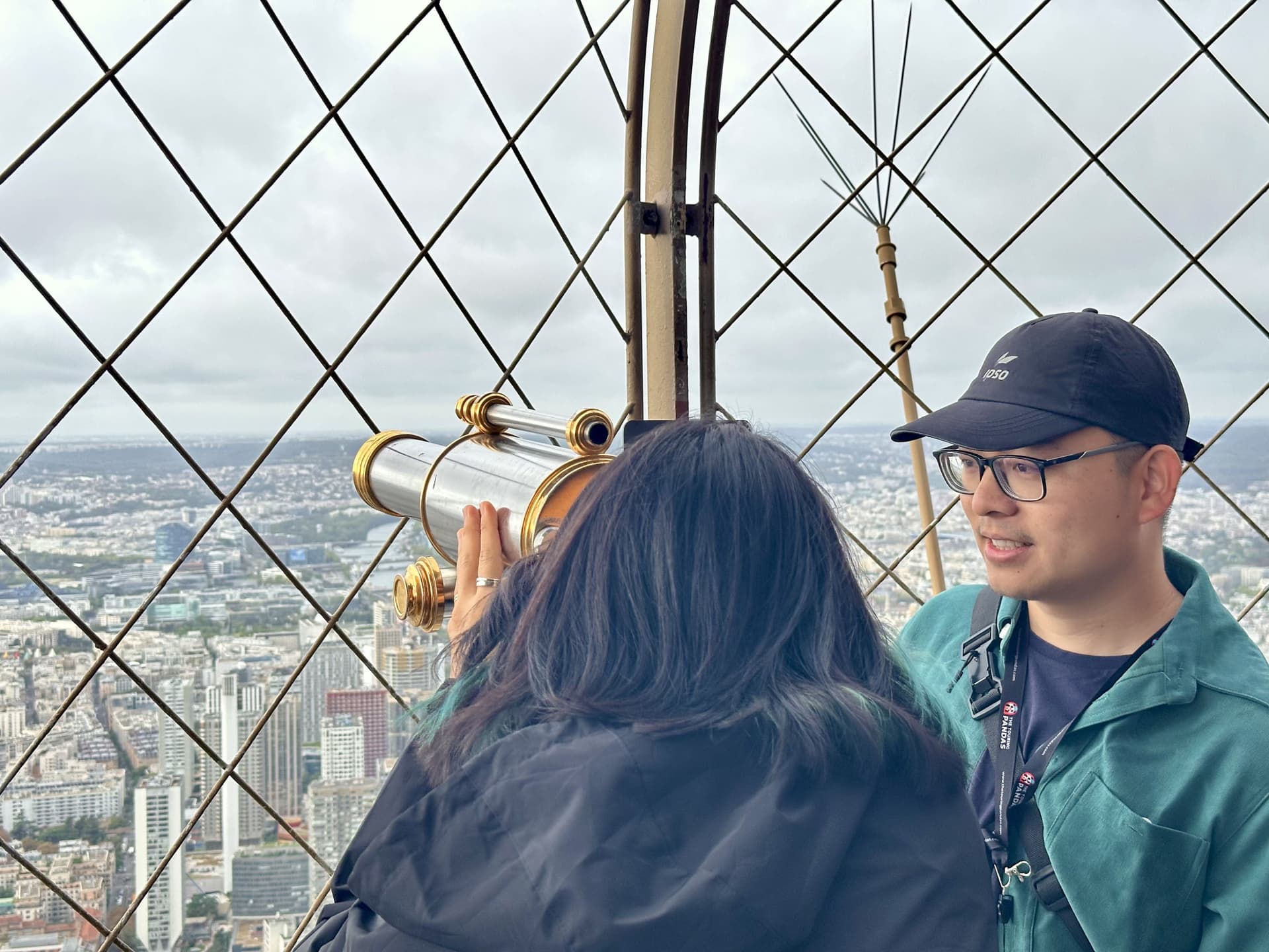 Eiffel Tower Guided Tour With Summit Entry + Seine River Cruise - تصویر 4