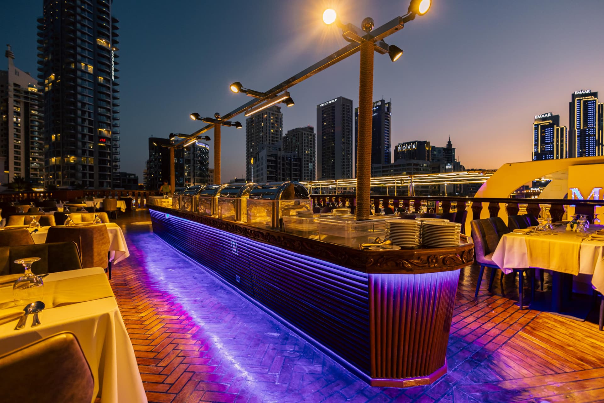 Alexandra Dhow Dinner Cruise in Dubai Marina - تصویر 3