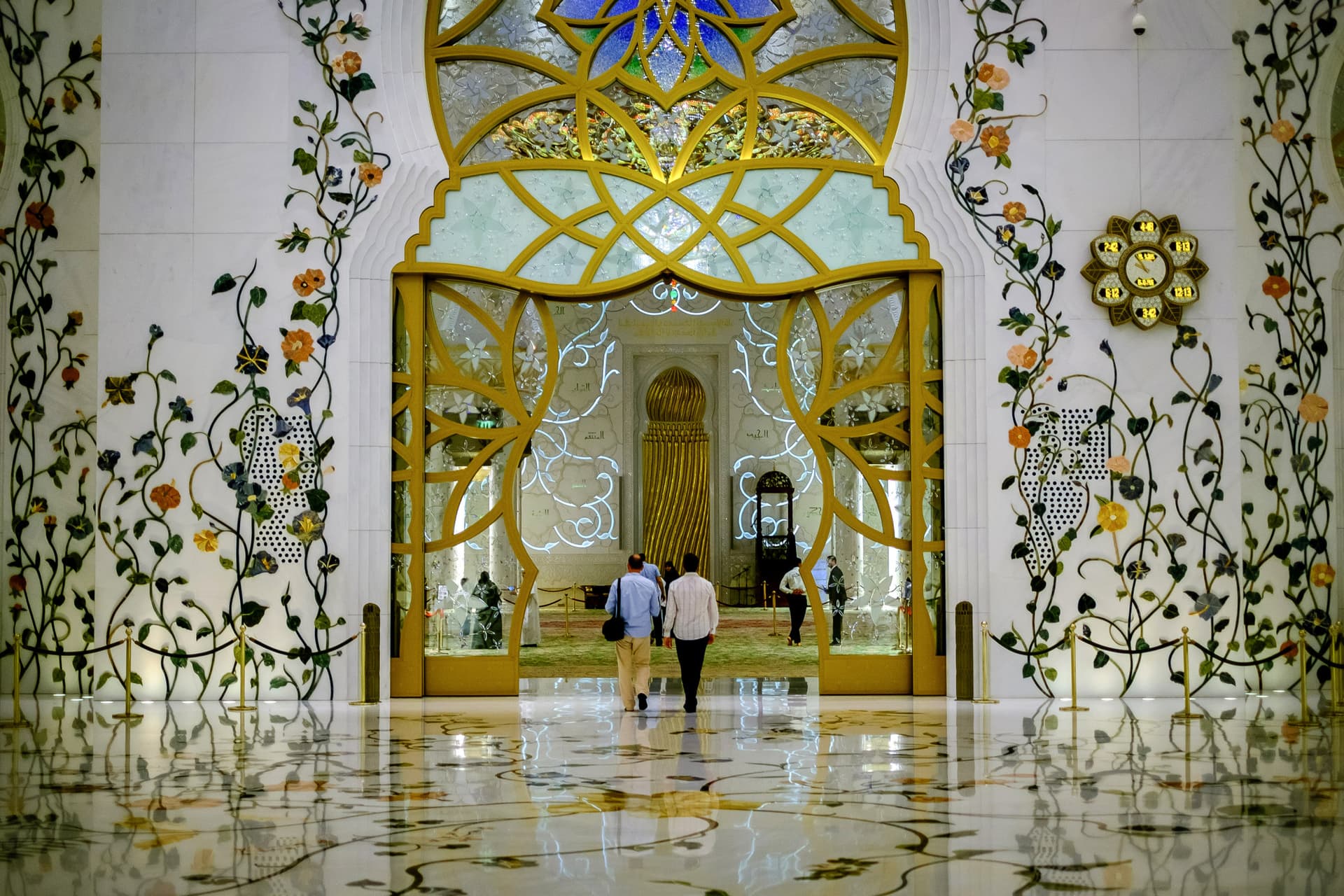 Sheikh Zayed Grand Mosque and Louvre Abu Dhabi Tour from Dubai - تصویر 8