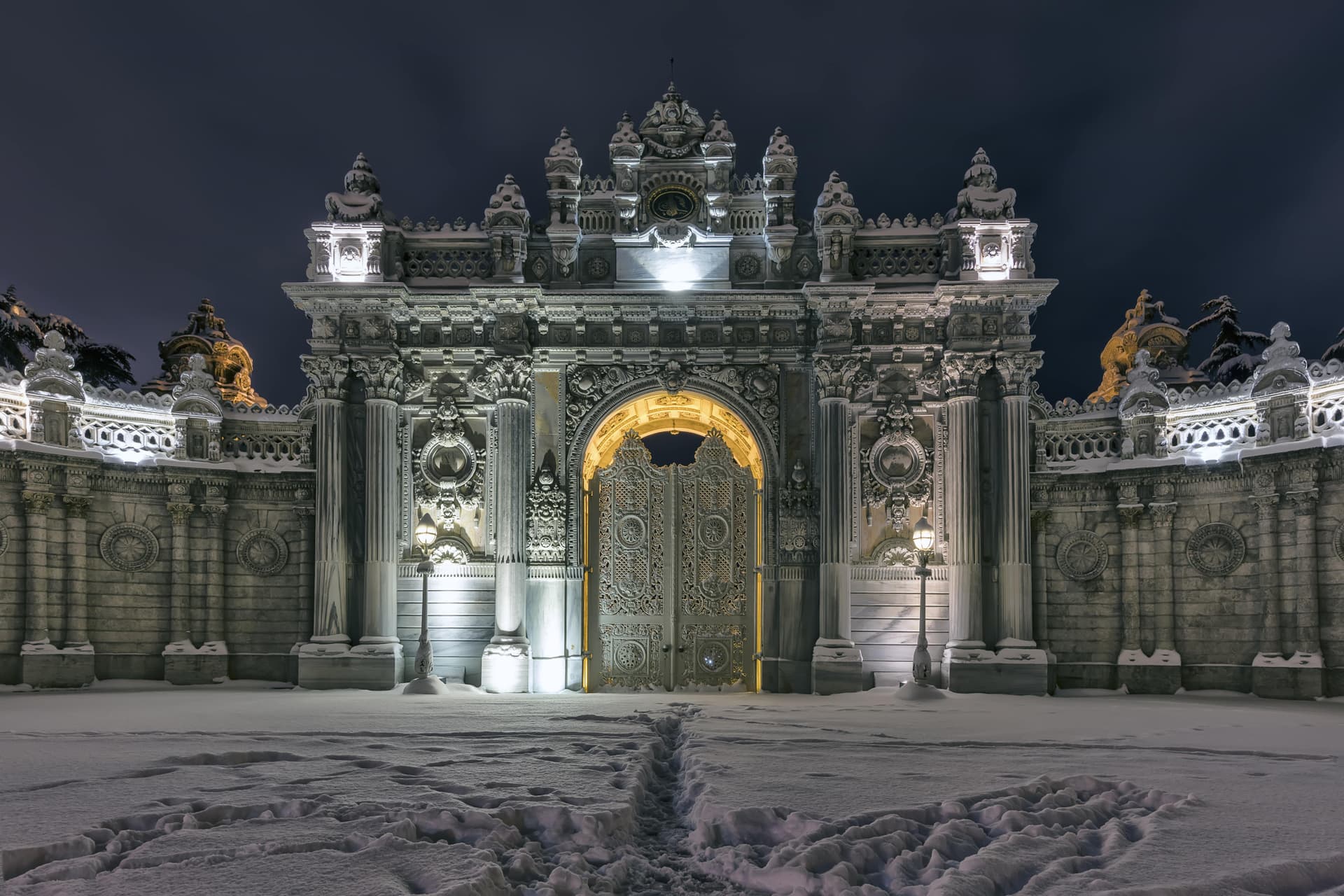 COMBO: Galata Tower + Dolmabahce Palace Ticket - تصویر 5