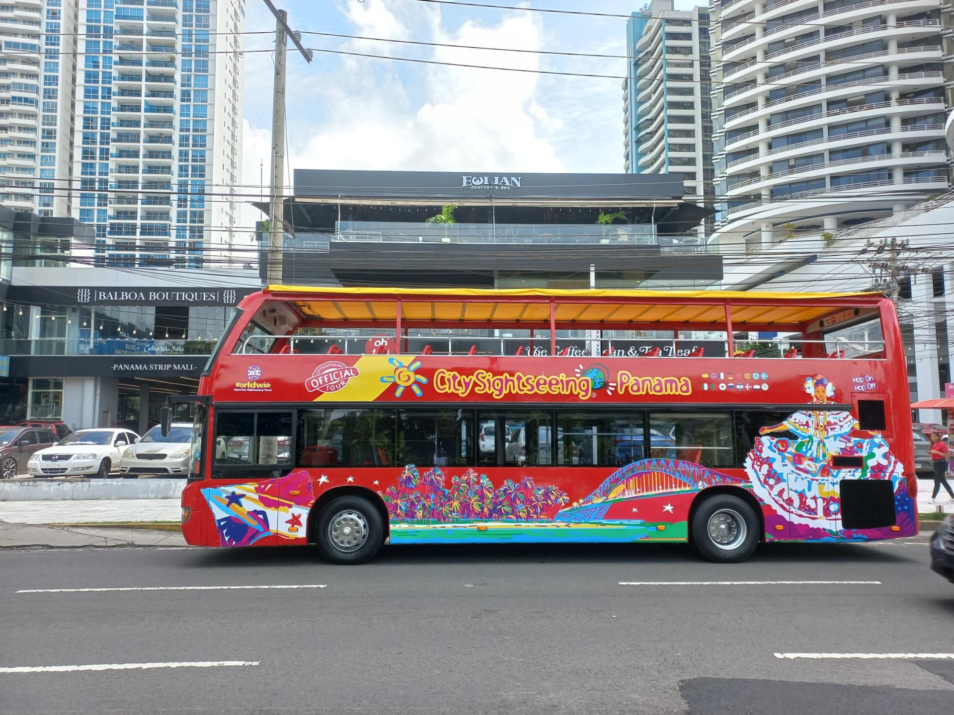 City Sightseeing Panama City Hop-on Hop-off Bus Tour - تصویر اصلی