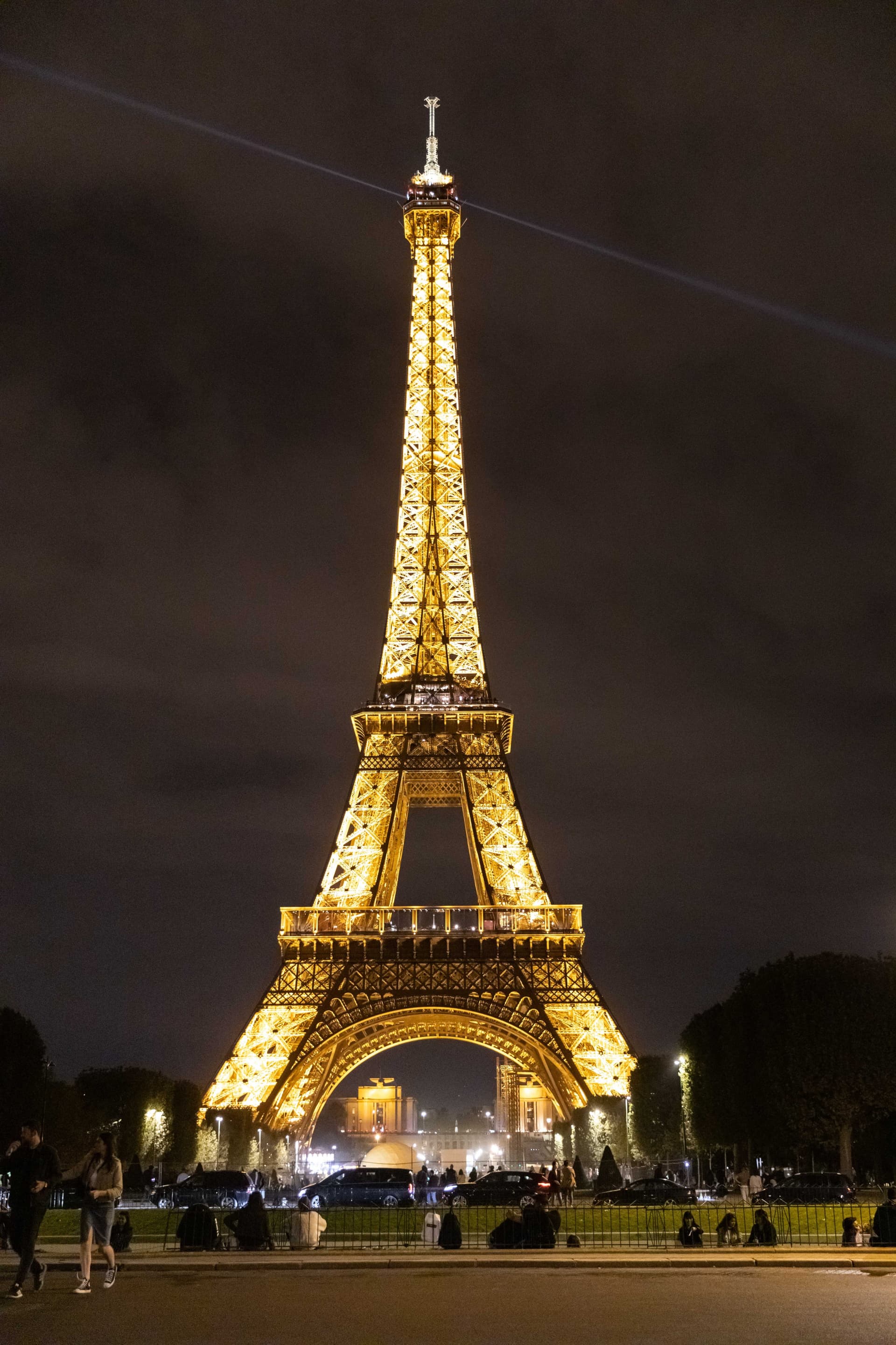 Moulin Rouge Cabaret Show and Paris Bus Tour - تصویر 12