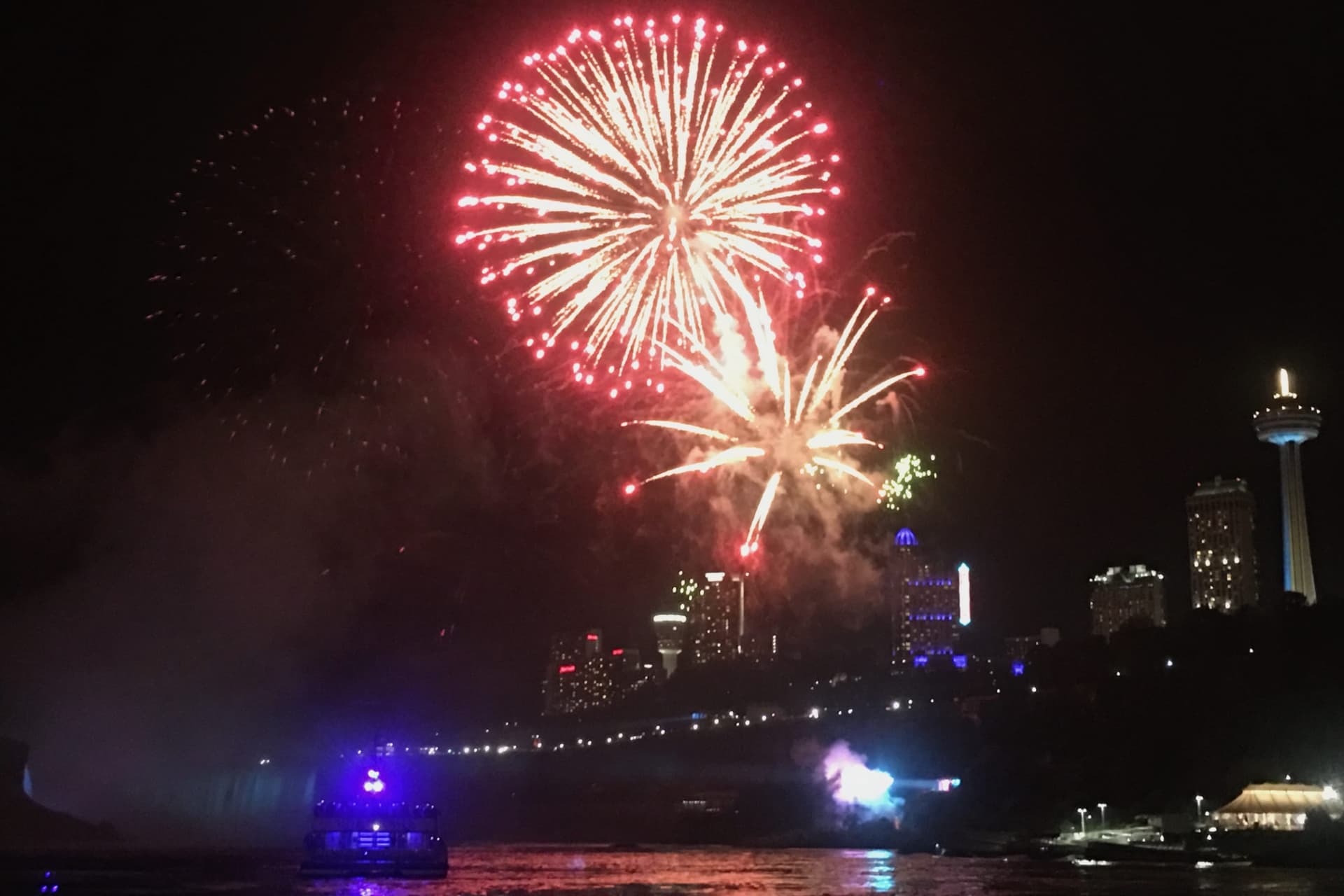 Niagara Falls USA: Night Illumination Tour & Optional Maid of the Mist - تصویر 10