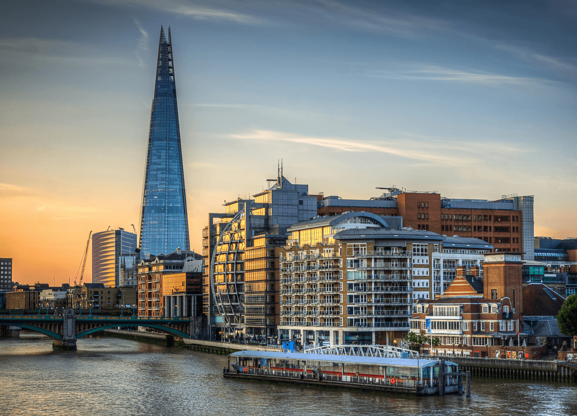Thames River Sightseeing Cruise - تصویر 2