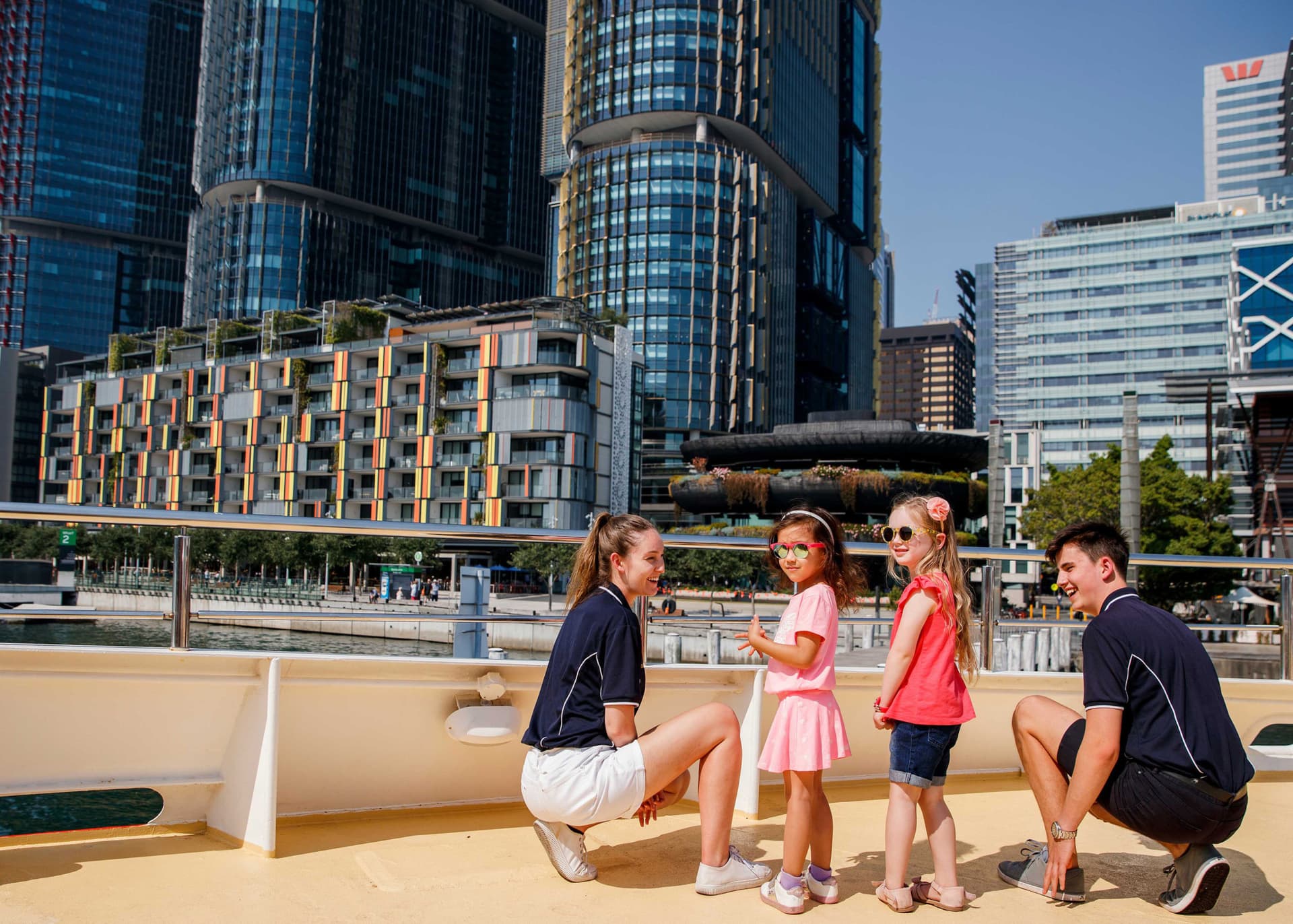 Sydney Harbour Long Lunch Cruise aboard Captain Cook Cruises - تصویر 12