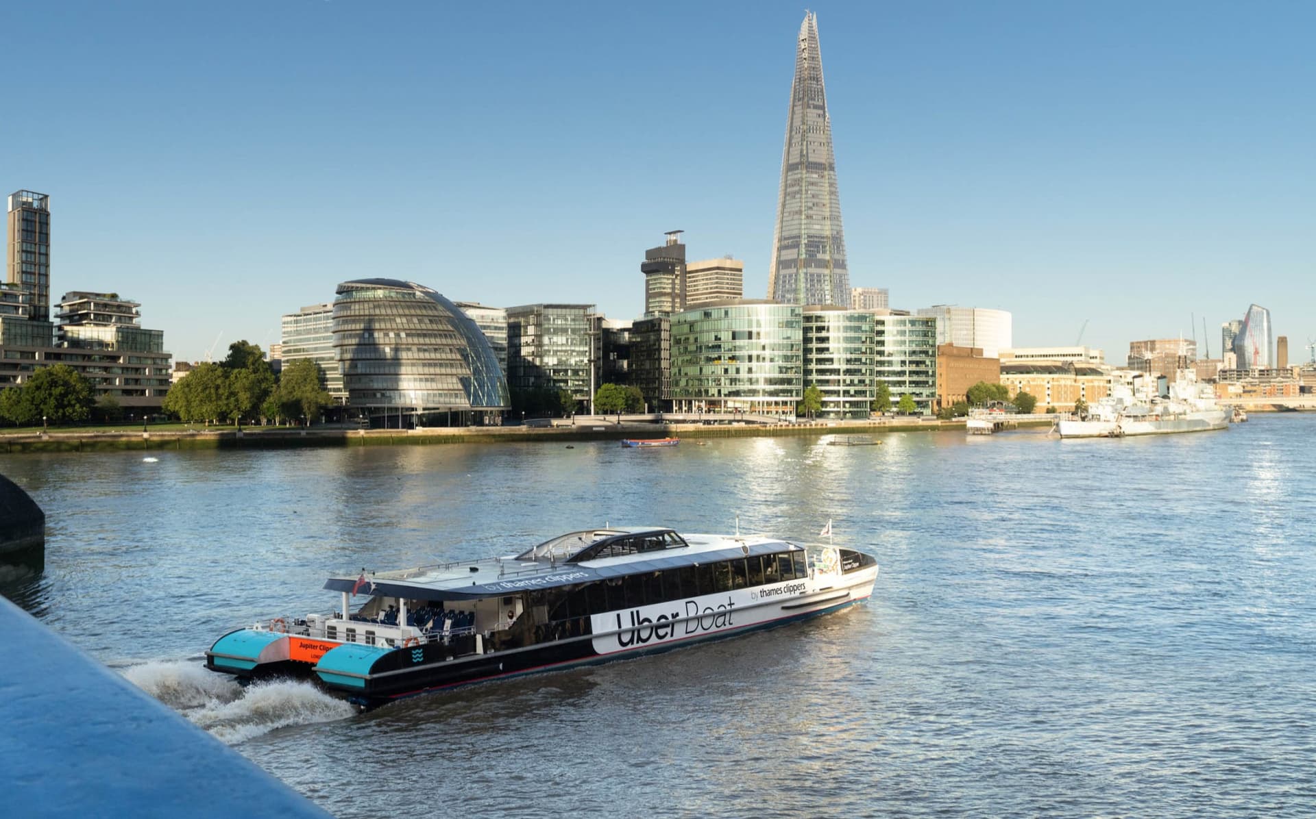 River Thames Sightseeing Hop-on Hop-off Boat Unlimited Pass by Uber Boat Thames Clippers - تصویر 5