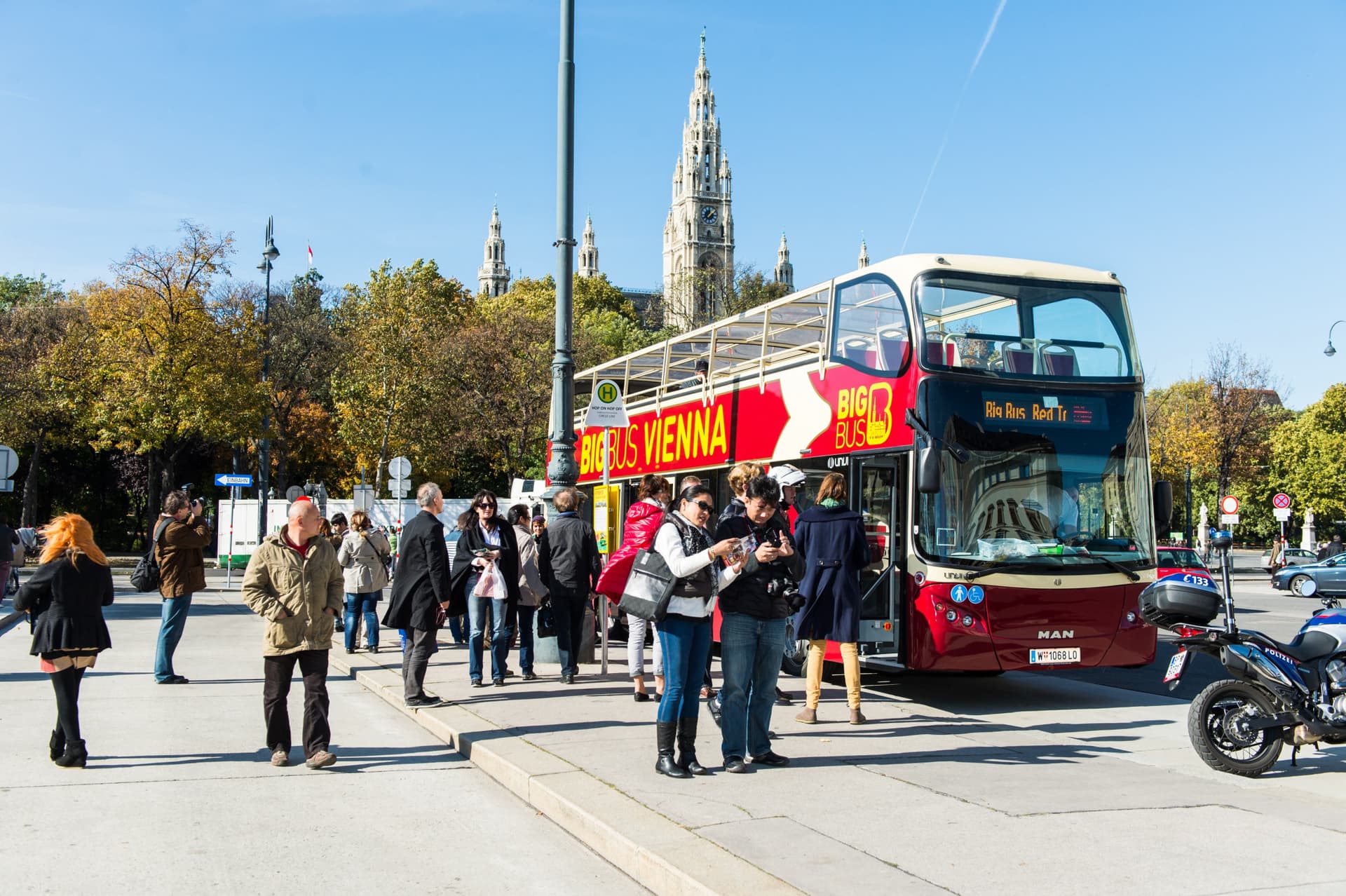 Big Bus Vienna Hop-on Hop-off Bus Tour - تصویر 2