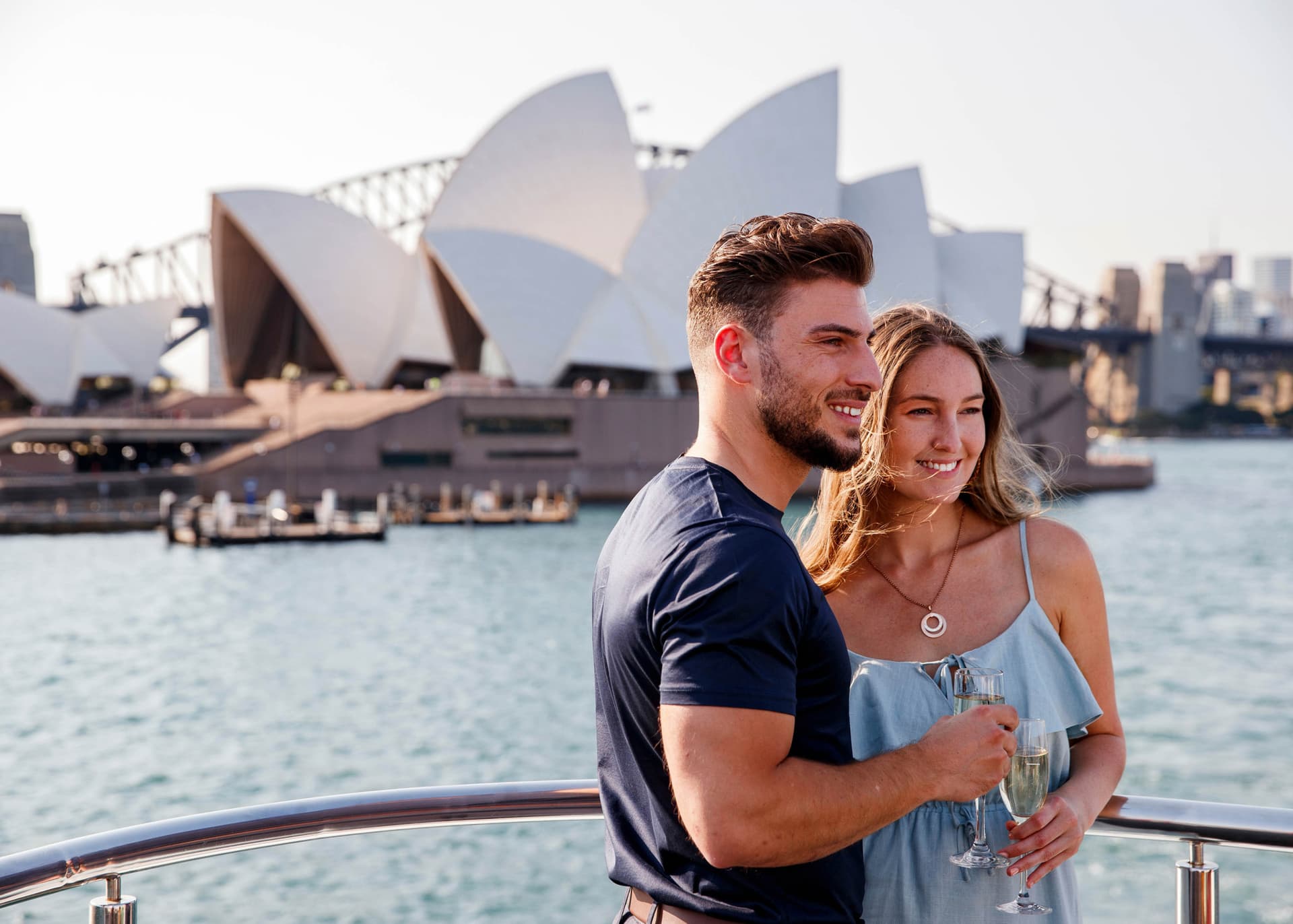 Sydney Harbour Sunset Dinner Cruise aboard Captain Cook Cruises - تصویر 4