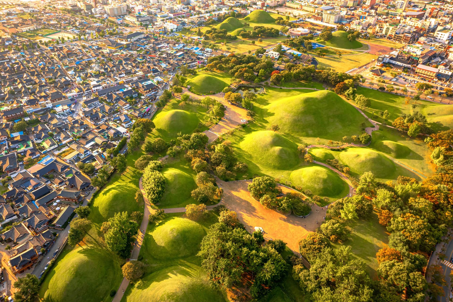Gyeongju Silla Heritage Full-Day Tour with Seokguram Grotto from Busan - تصویر 14