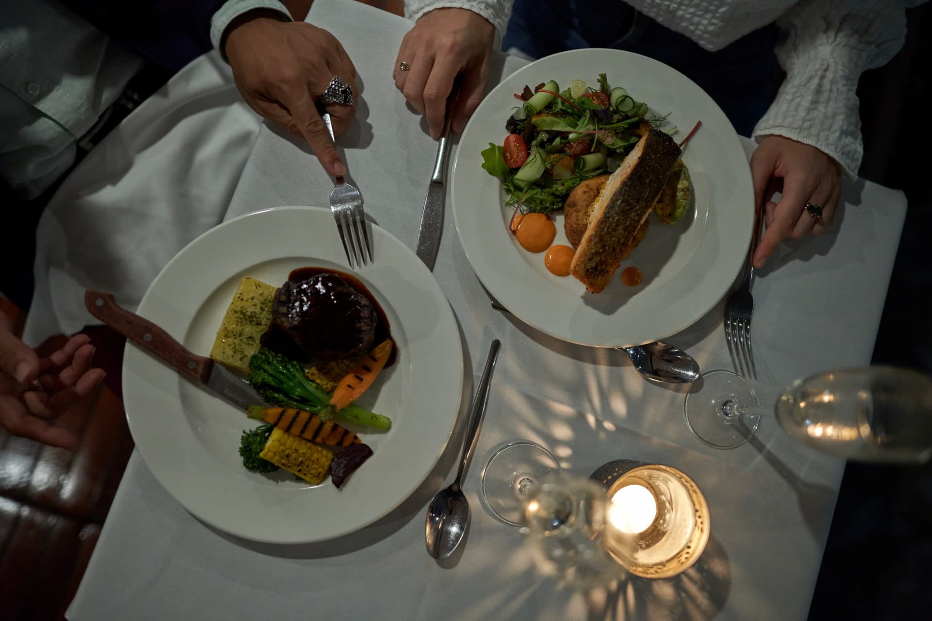 Spirit of Melbourne Dinner Cruise on the Yarra River - تصویر 3