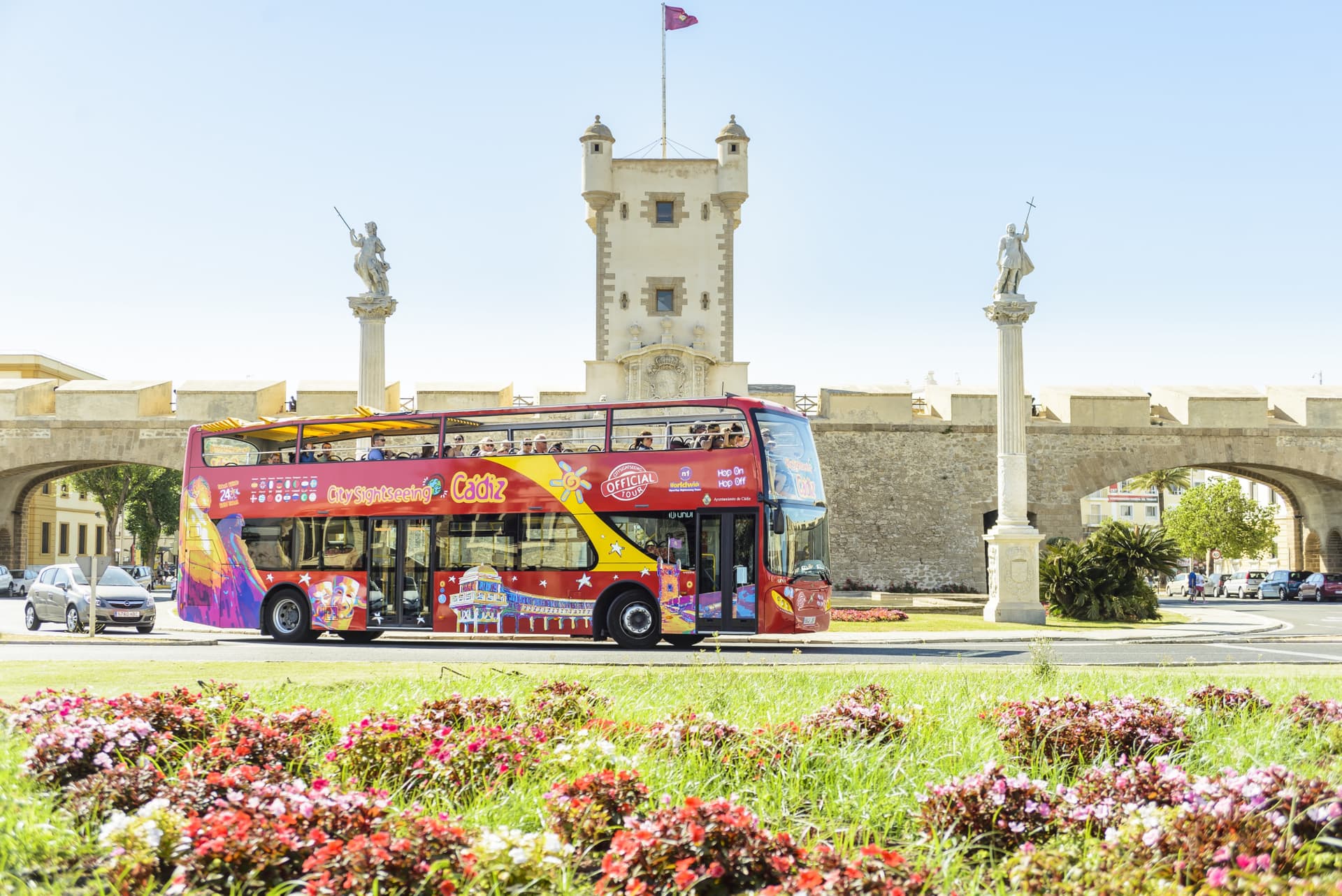 City Sightseeing Cadiz Hop-on Hop-off Bus Tour - تصویر اصلی