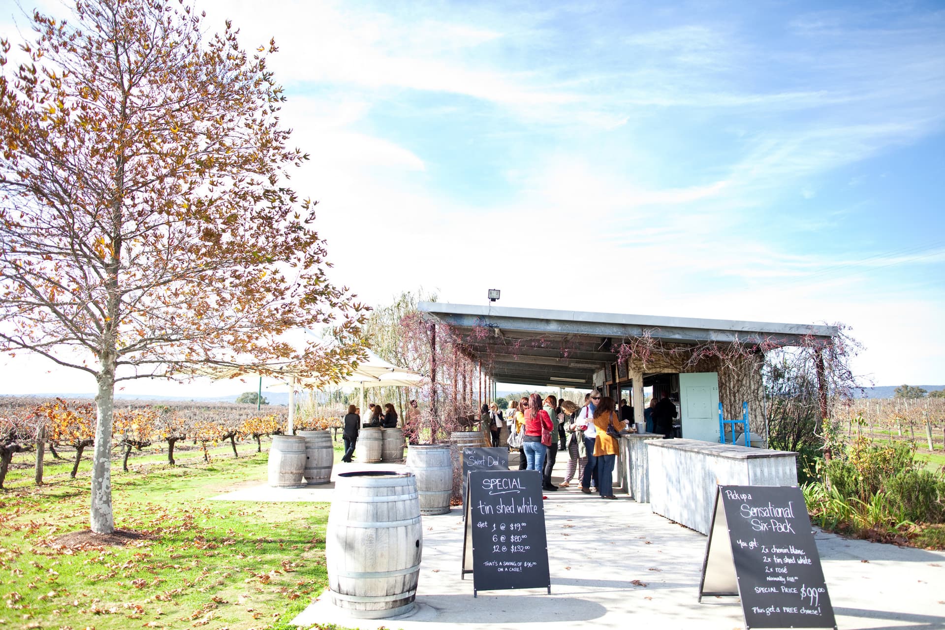 Swan Valley Half-Day Coach Tour with Wine and Chocolate Tasting - تصویر 6