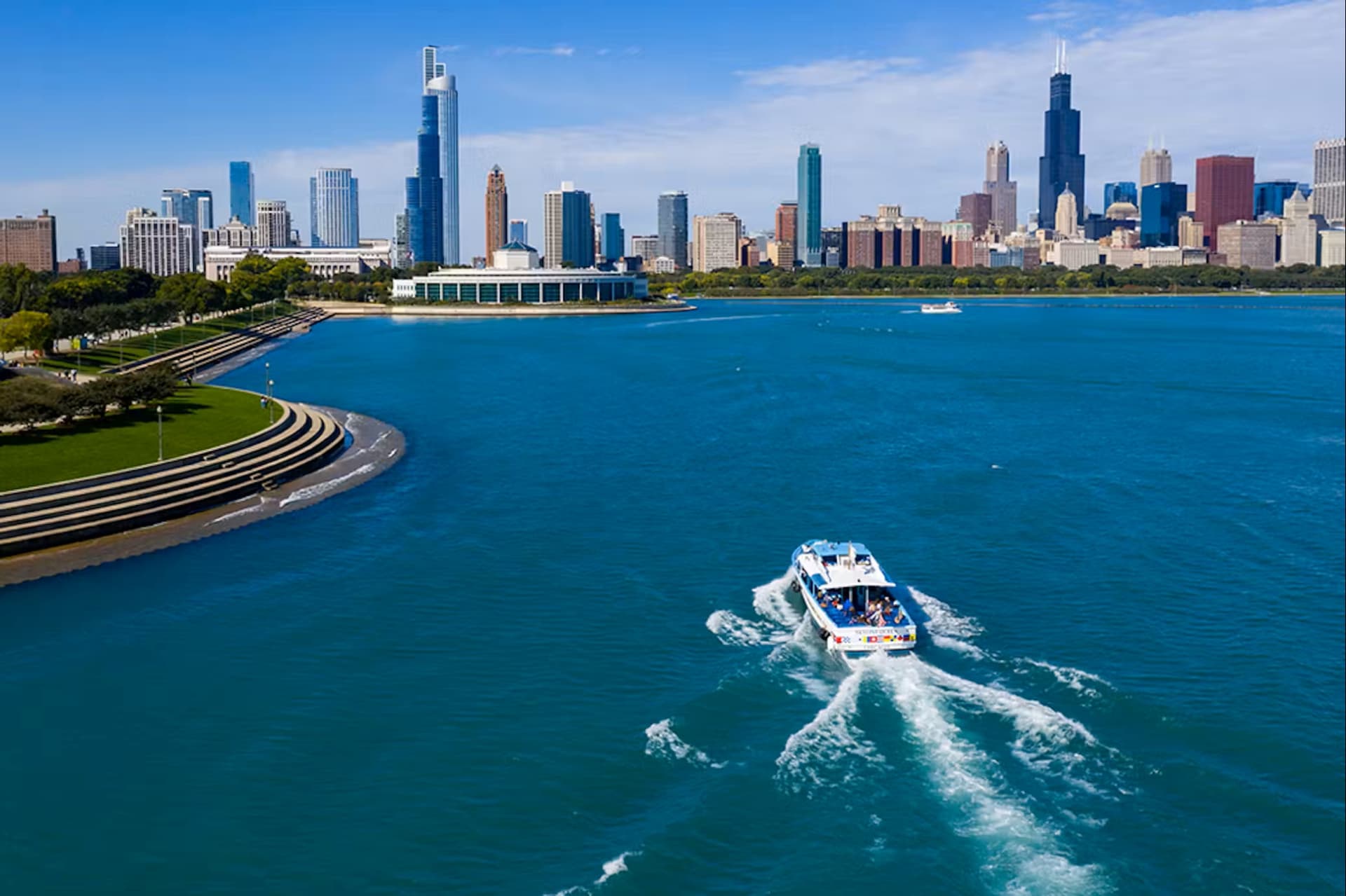 Lake Michigan and Chicago River Cruise Ticket - تصویر 3