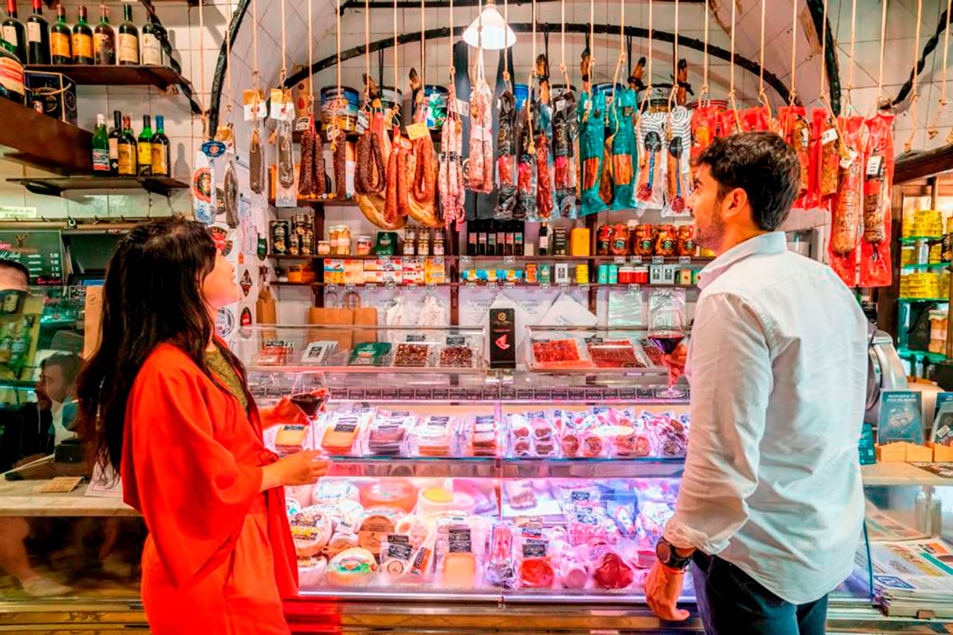 Barcelona Old Town Walking Tour with Flamenco Show and Tapas Dinner - تصویر 7