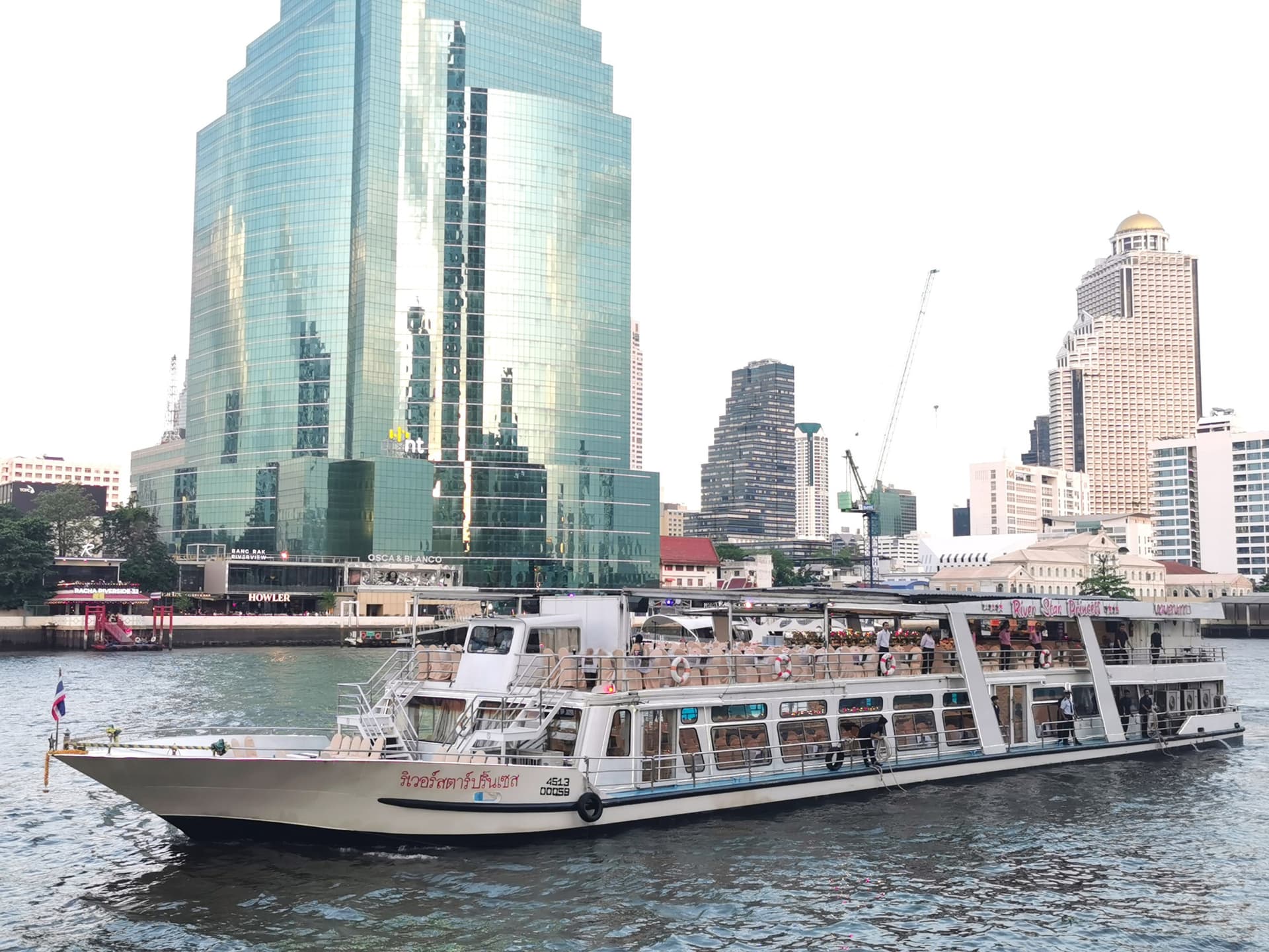 Chao Phraya Dinner Cruise aboard River Star Princess - تصویر 13
