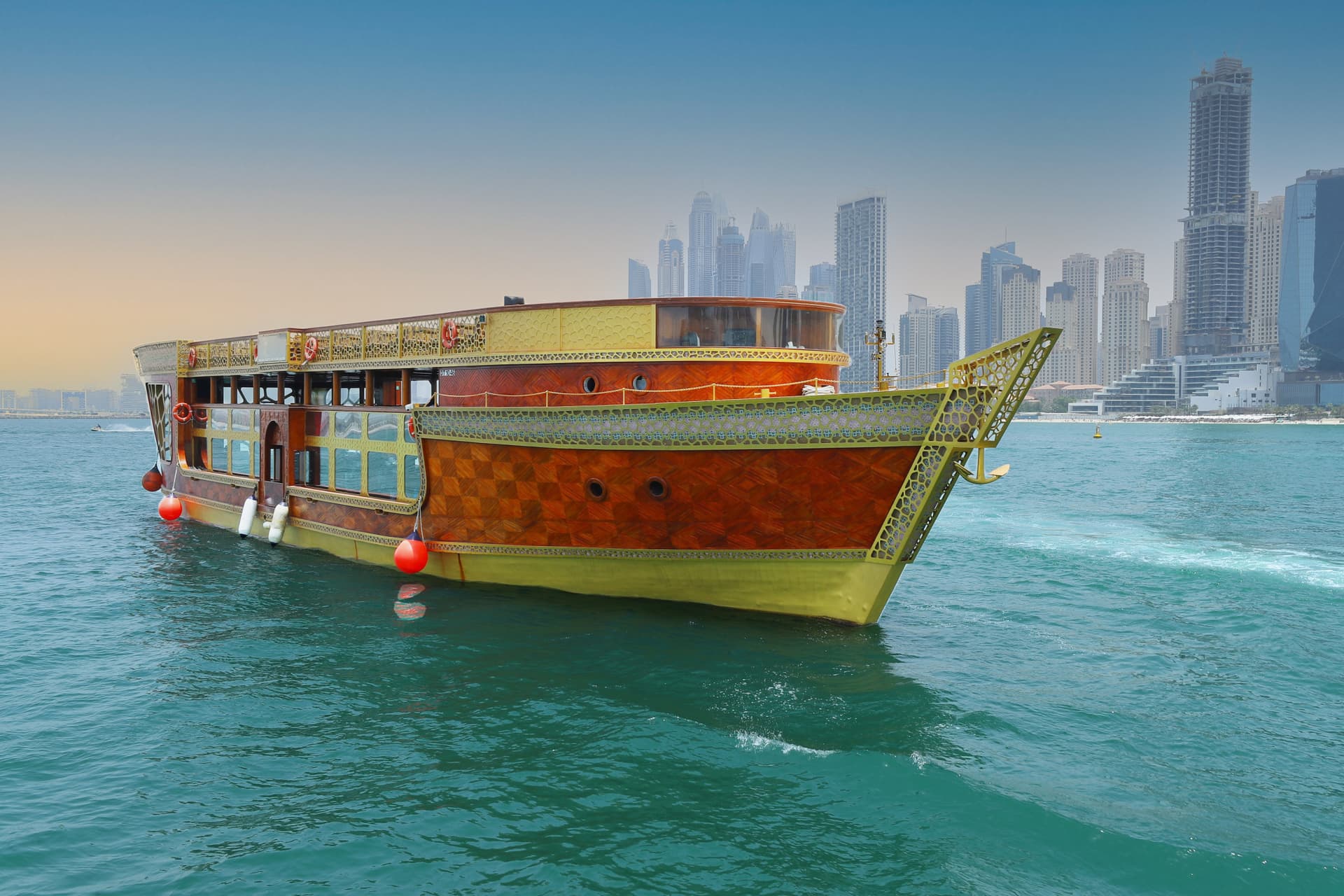Dubai Ocean Empress  Dinner Dhow Cruise - تصویر 10