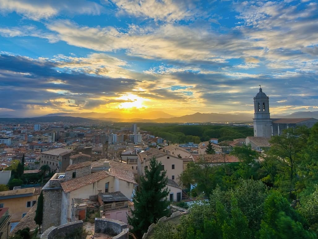Girona City Private Half-Day Tour with High-Speed Train Transfer from Barcelona - تصویر 5