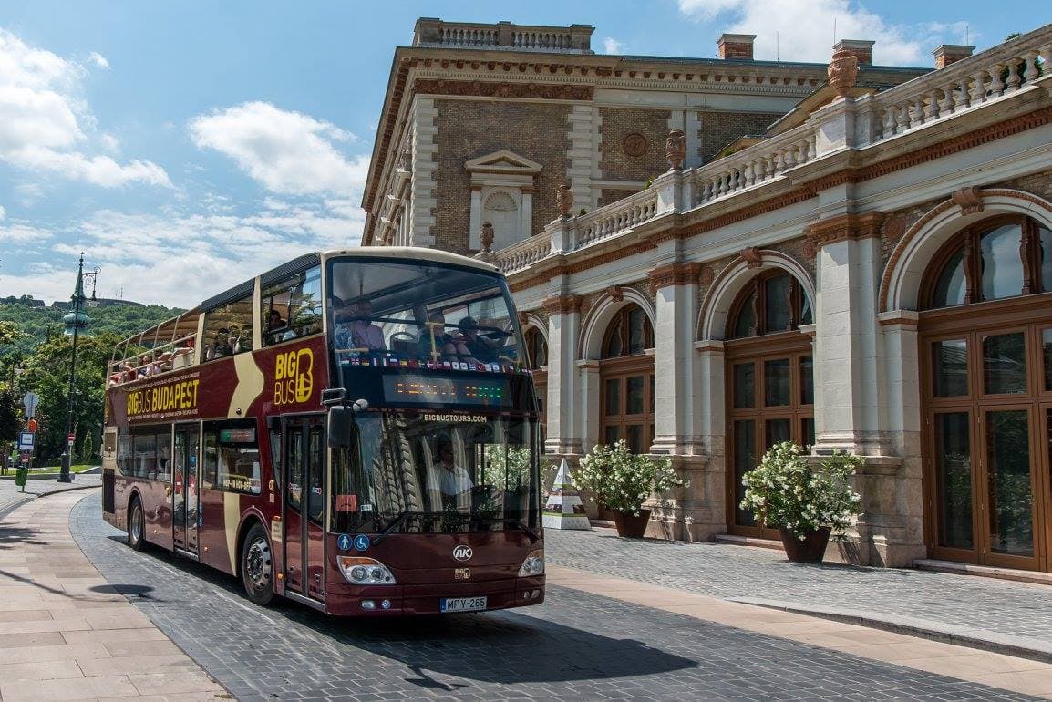 Big Bus Budapest Hop-on Hop-off Bus Tour - تصویر 7