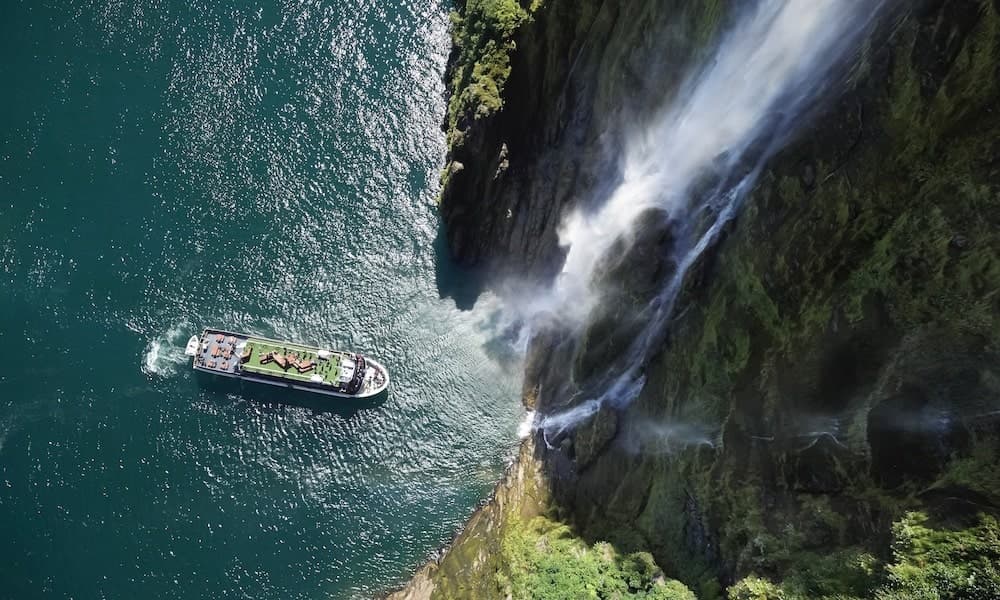 Milford Sound Cruise - تصویر 2