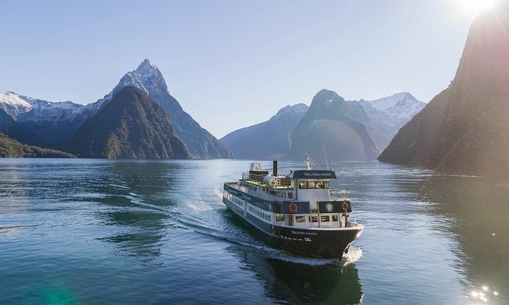 Milford Sound Cruise - تصویر اصلی